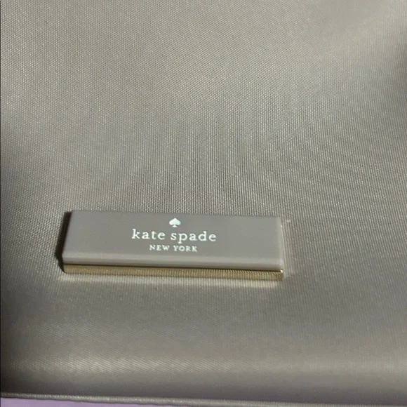 kate spade Light Gray Cosmetic Bag nwt - Picture 2 of 4
